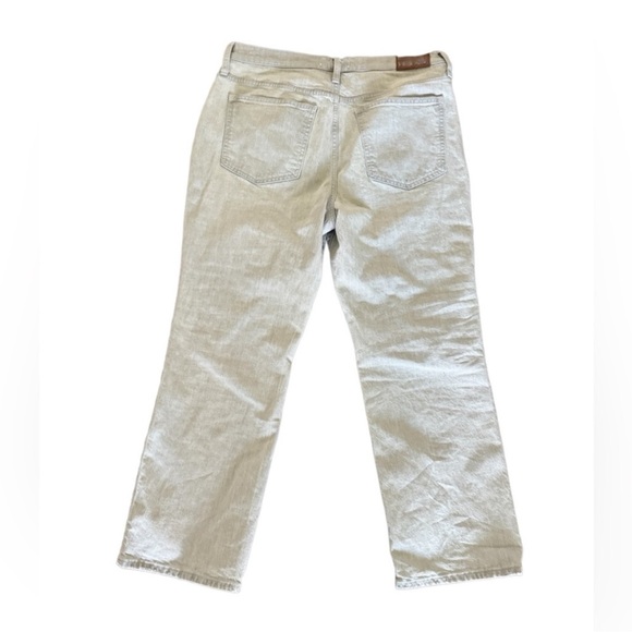 Madewell Slim Demi-Boot Denim Jeans
Ladies Size 31 - Picture 4 of 8